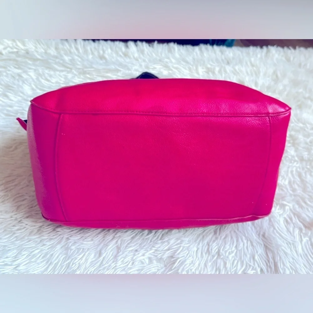 Betsey Johnson Pink Typewriter Handbag. Rare Hard to find Collectors piece